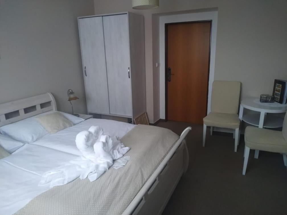 Hotel Pansky Dum Nove Mesto na Morave Luaran gambar